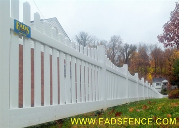 Picture of Vinyl Picket Fence Photo Gallery