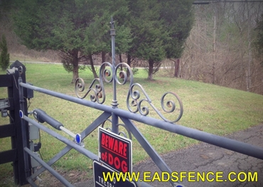 Picture of Pipe Frame Gates